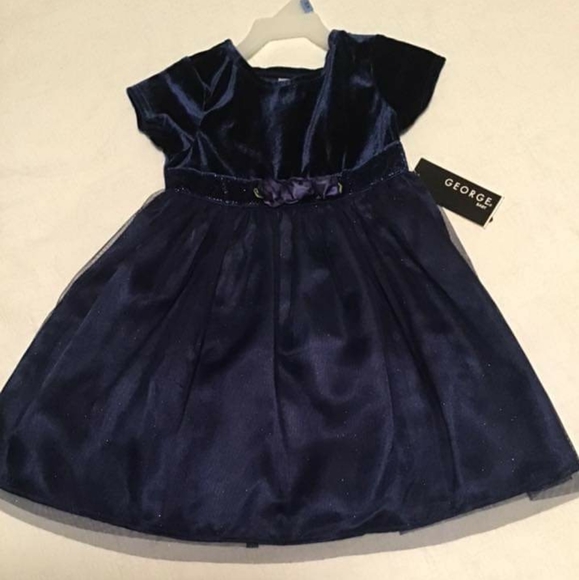 Dress - Picture 1 of 2